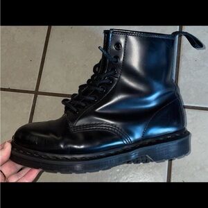 Dr.Marten Boots Size 9 - Like new!